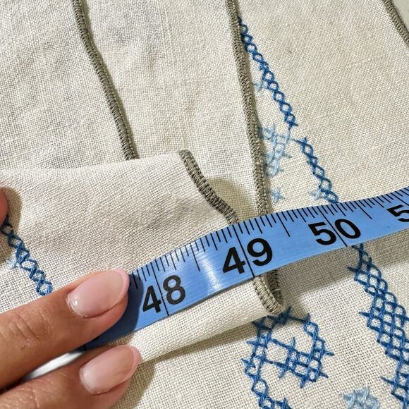 Vintage Hand Embroidered Cross Stitch Floral Tablecloth Square Linen Blue Cream - Picture 8 of 8
